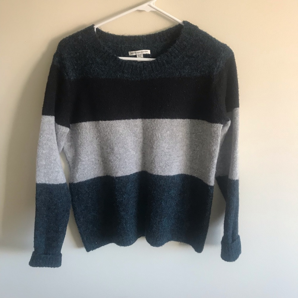 American Eagle sweater!